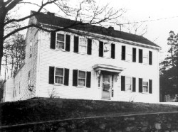 Luther Raymond House, 1832, 954 Chestnut Street